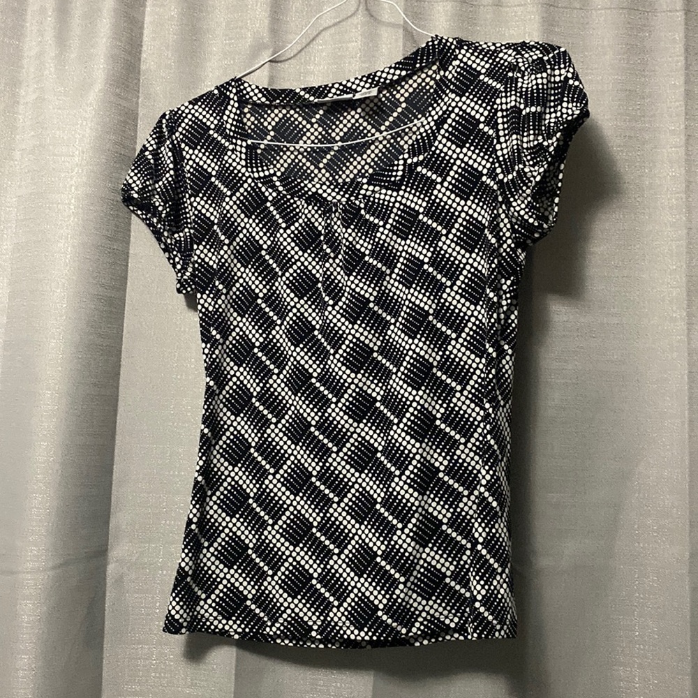 Worthington Medium Black and White Shirt